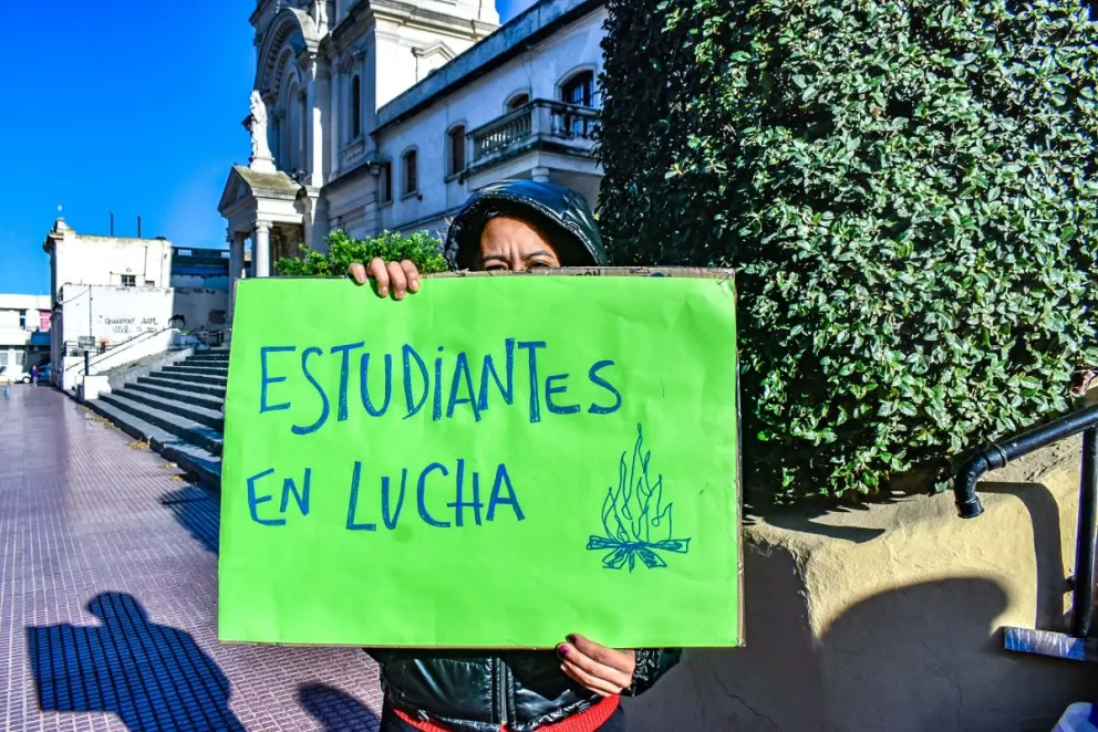 Escuela de Arte: docentes y alumnos están buscando horarios con menos frío, pero la situación es insostenible