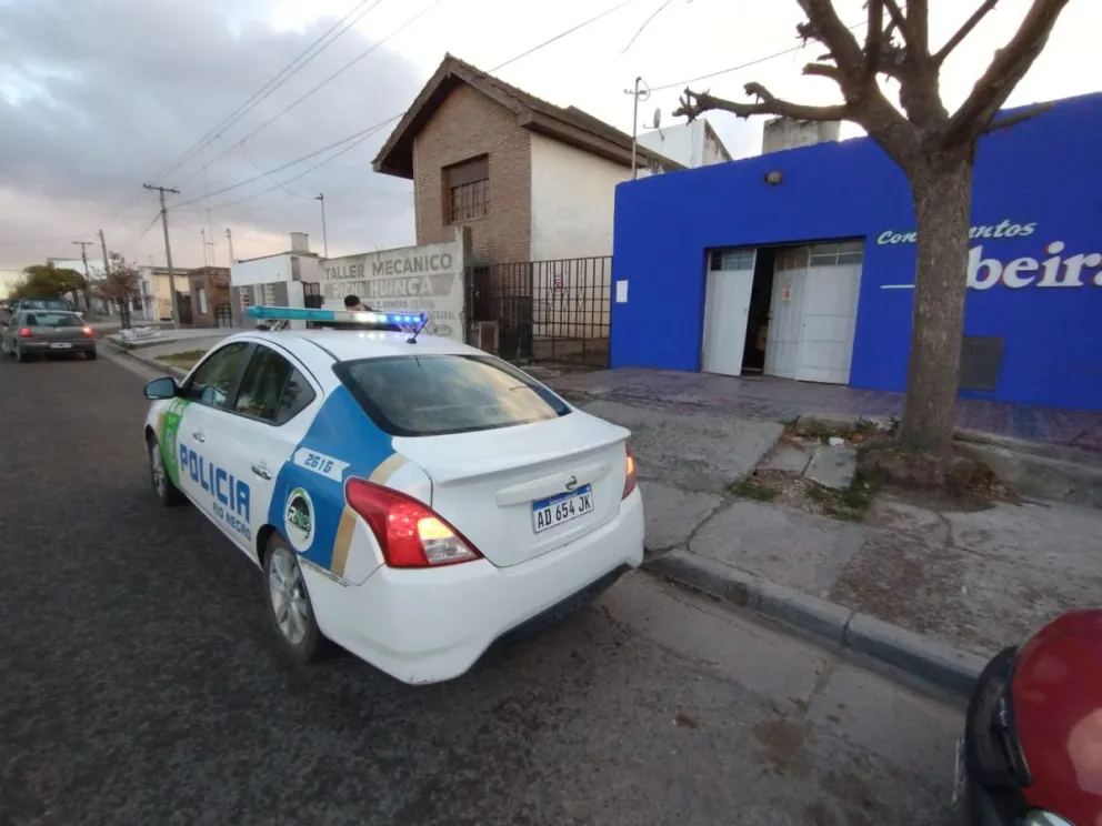 Robo en un comercio de Viedma: se llevaron varios elementos de trabajo
