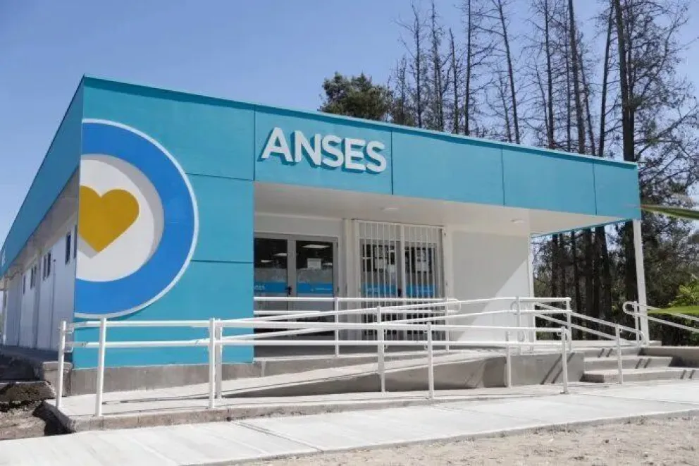 ANSES otorga un bono de hasta $15.000: a quiénes beneficia
