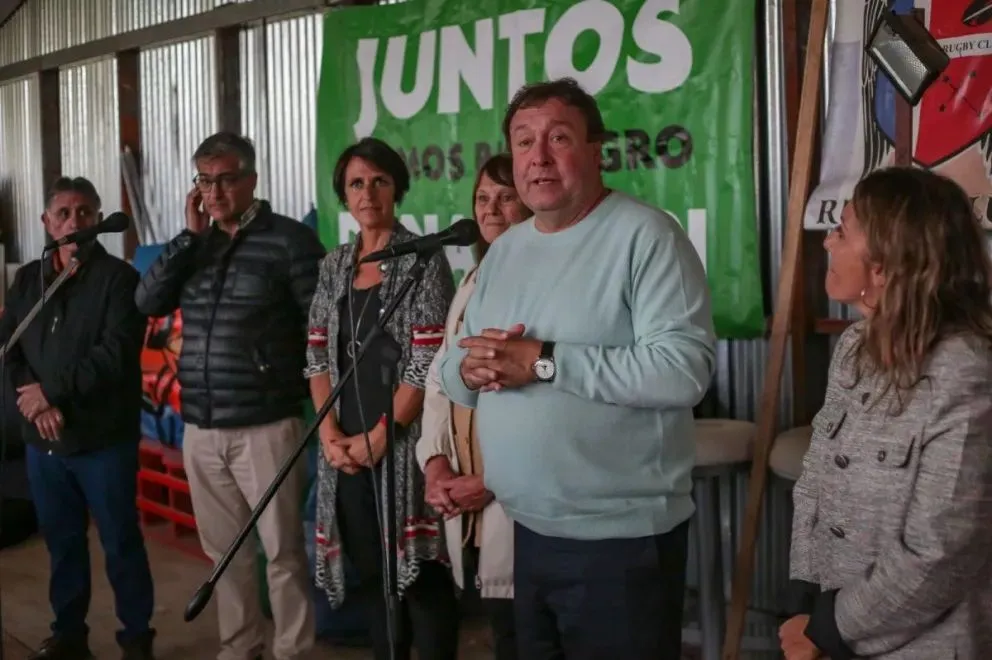 Weretilneck: “No tengo preferencia por ningún candidato. Es un tema que debe resolverse entre los dirigentes de Bariloche”