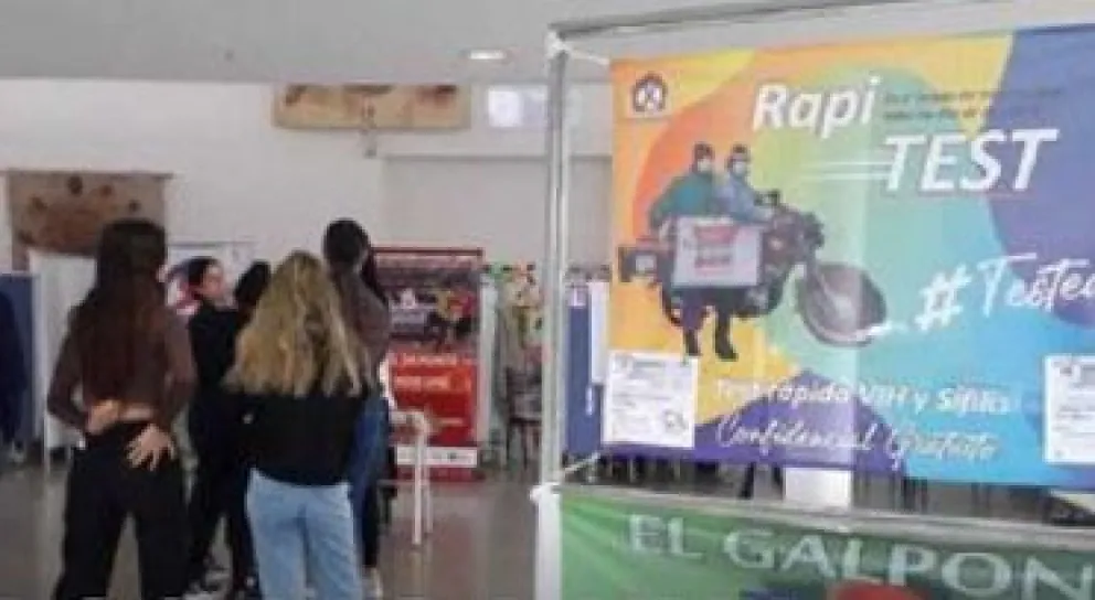 Charla sobre sexualidad responsable en la UNRN