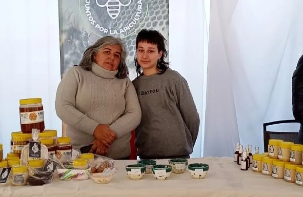 Natural Abundancia, un emprendimiento agroecológico que prioriza las colmenas