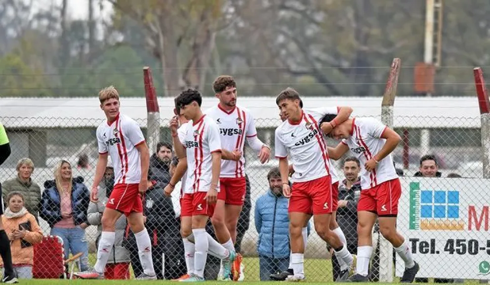Matías Contreras le convirtió dos “golazos” al Bayern Múnich y le dio la victoria a Estudiantes