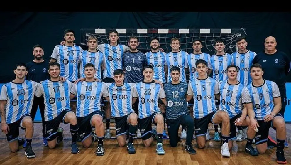 Argentina no pudo con Hungría en el debut del Mundial