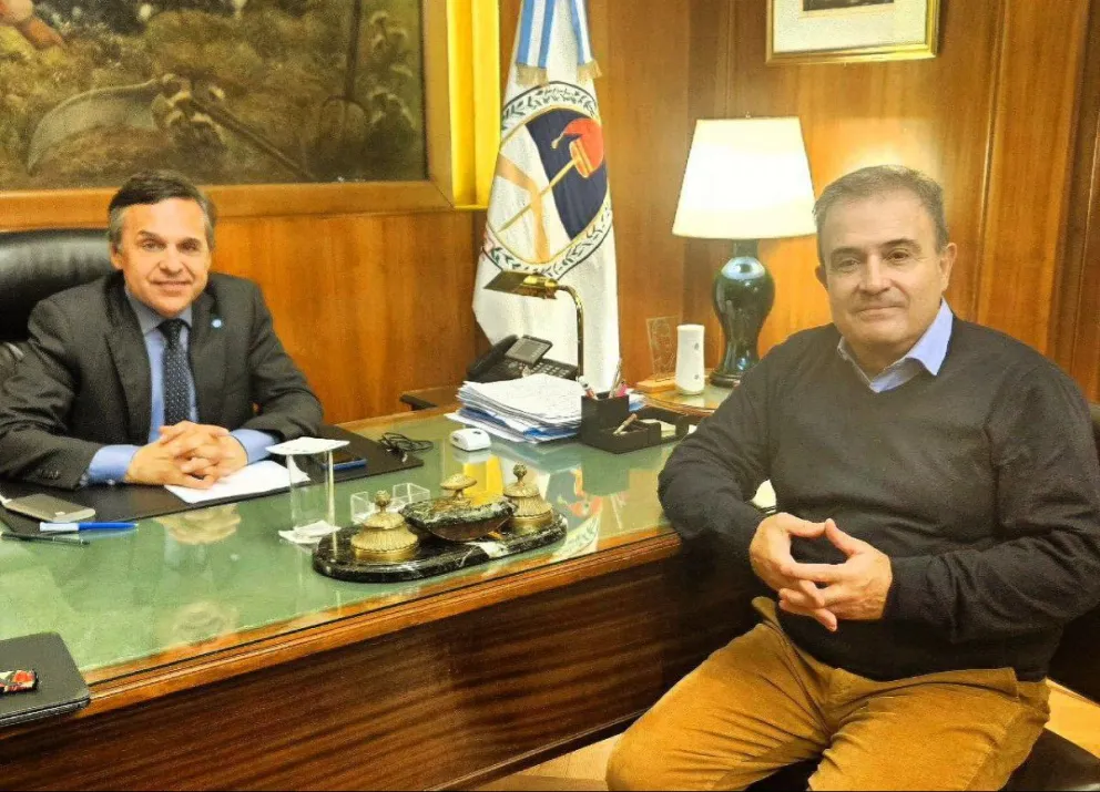 Garantizan fondos para la continuidad de la Terminal de Ómnibus de Viedma 
