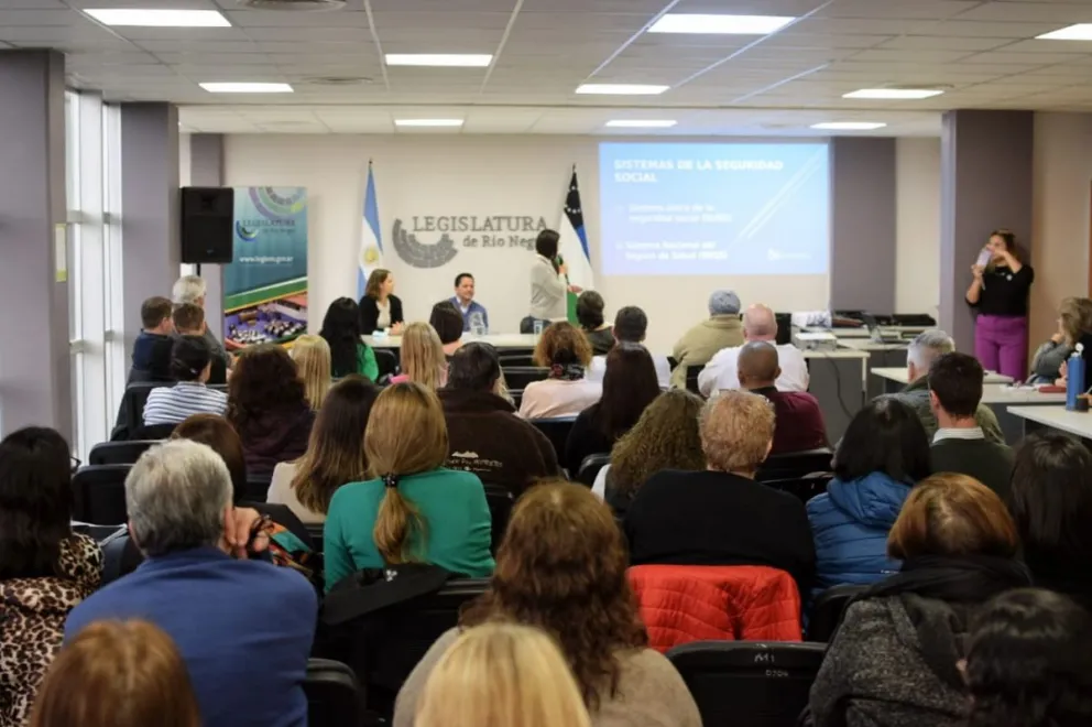 Prepararse para la jubilación: la ANSES visitó a empleados legislativos