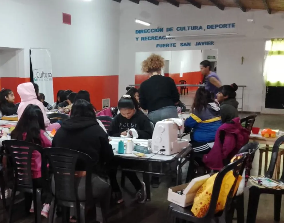Para aliviar el impacto al bolsillo, un recurso que funciona es enseñar su confección