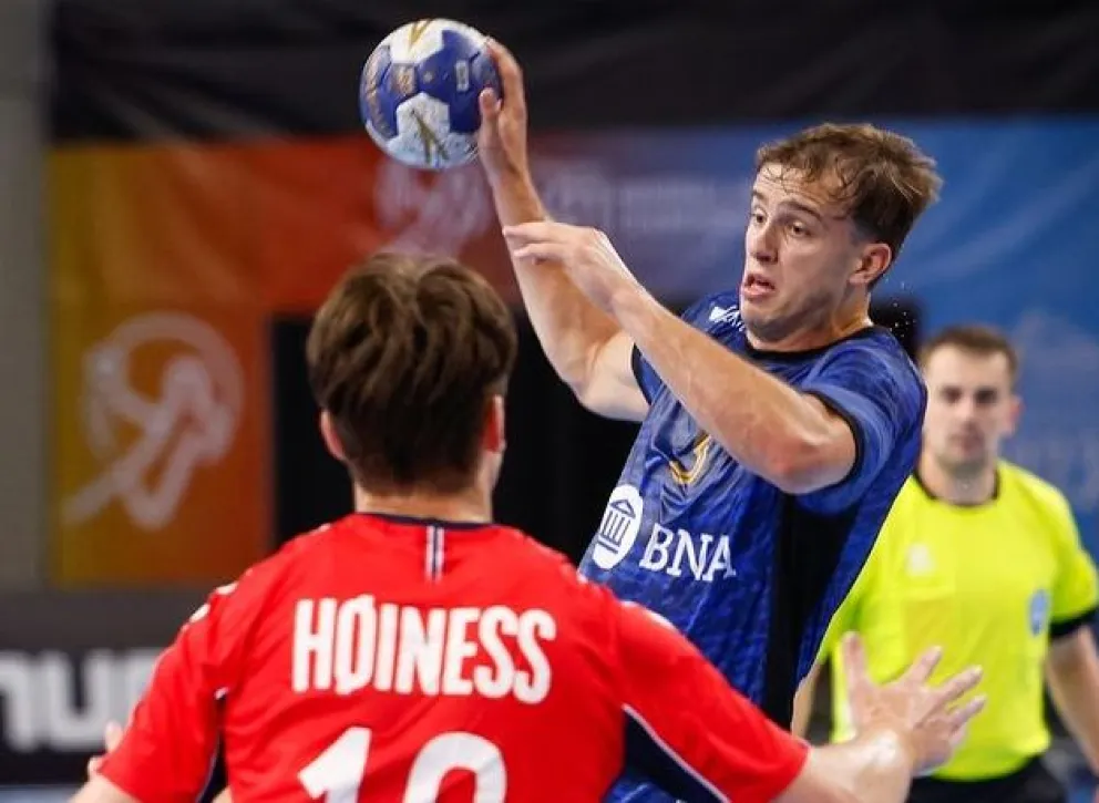Argentina jugó de igual a igual ante Noruega, pero perdió en el cierre de la fase de grupos
