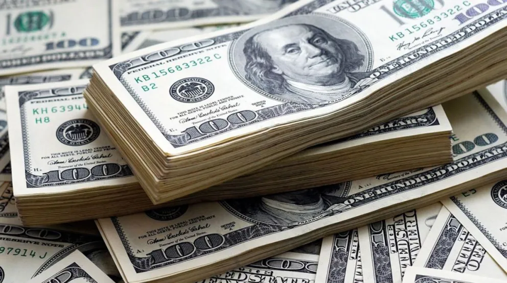 Dólar blue y dólar oficial: a cuánto operan este martes 27 de junio